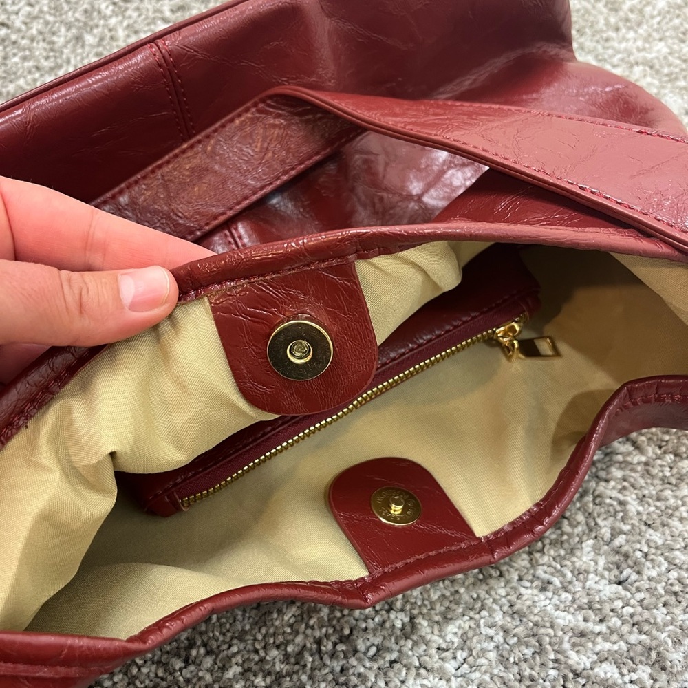 ⭐️ NWOT Elegant Red Women's Purse - Picture 13 of 14